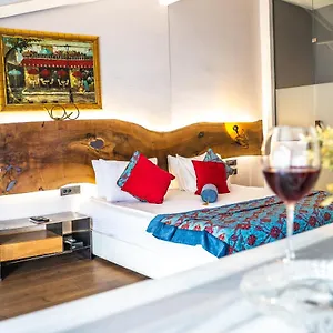 3* Отель West Pera